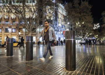 Bolardos en la Rambla cuatro meses después del atentado