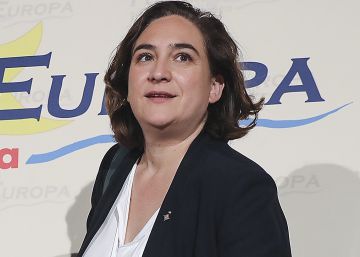 Colau crea 2.000 places de funcionari per reduir un 70% els interins