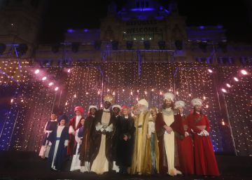 La magia de los Reyes Magos vence la lluvia