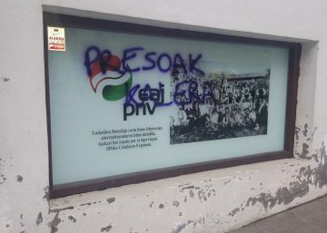 El PNV denuncia “ataques” a sus sedes con pintadas por los presos de ETA