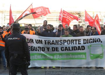 Desconvocada la huelga de autobuses en el sur de la región