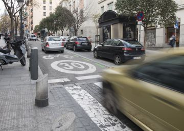 Vecinos y expertos ven en la reducción a 30 km/h un freno a los atropellos