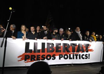 ANC y Òmnium se manifiestan por los cuatro meses de prisión de sus líderes