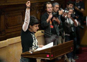 Anna Gabriel viaja a Suiza para preparar su defensa ante el Supremo