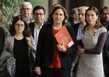 Ada Colau visita els presos de Lledoners i anuncia una declaració
institucional