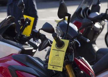 La Urbana posa fi a la tolerància cap a les motos a les voreres