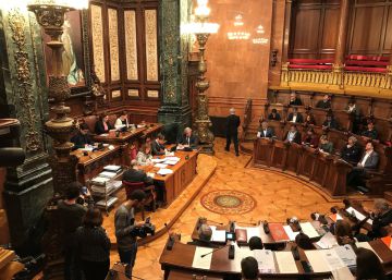 Colau defiende su gestión pese a la crisis de la vivienda
