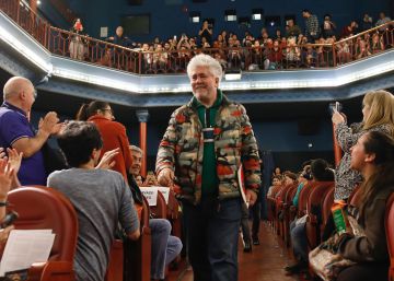 El PP cuestiona que Almodóvar sea hijo adoptivo de Madrid por los papeles de Panamá