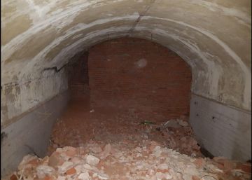 Una vieja estación reta a las obras del metro de Gran Vía