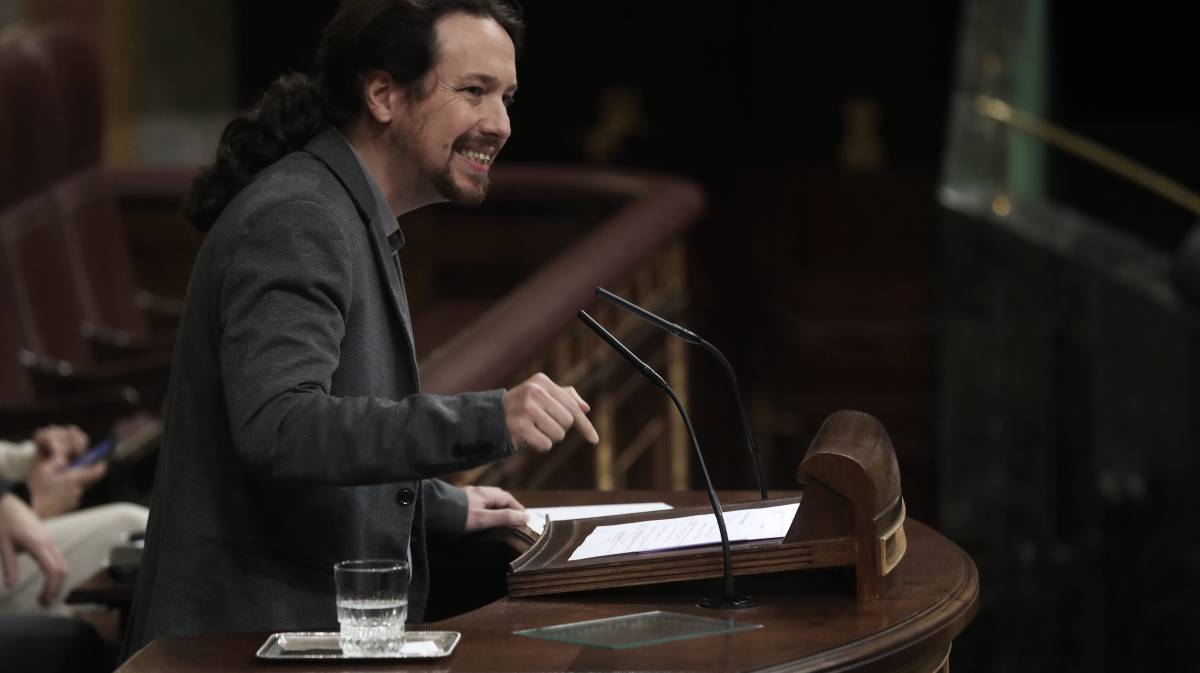 Pablo Iglesias presiona al Gobierno para que Borrell dimita tras la multa en la venta de acciones de Abengoa
