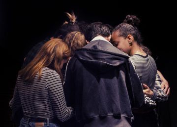 Los adolescentes nacidos este siglo suben a las tablas