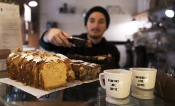 Dulces en Toma Café.