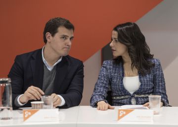 Rivera asegura que el PP baraja ya un presidente interino para Madrid