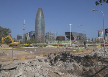 Un estudiante de 20 años fallece al caer por un pozo en las obras del túnel de Glòries, en Barcelona Un estudiante de 20 años fallece al caer por un pozo en las obras del túnel de Glòries, en Barcelona