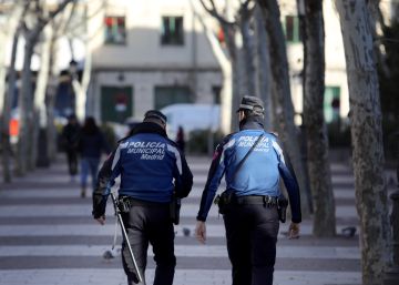 El juez archiva el caso del chat policial contra Carmena