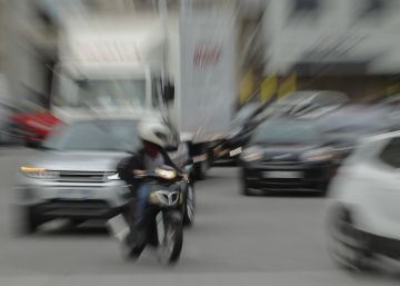 Barcelona estudia extender a la mayor parte de la ciudad el límite de 30 kilómetros por hora