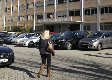Un exprofesor del colegio Valdeluz se enfrenta a 69 años de prisión por abusos sexuales