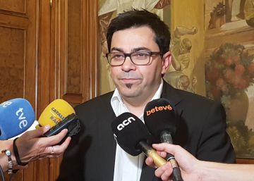 L’Ajuntament de Barcelona justifica el viatge oficial de Pisarello