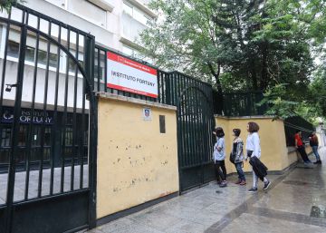 La Comunidad retirará amianto en 16 centros educativos de la región