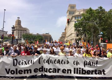 La comunidad educativa se manifiesta contra las acusaciones de adoctrinamiento
