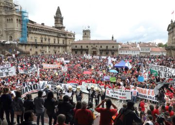 Una masiva protesta clama contra la reapertura de una mina de cobre en Touro