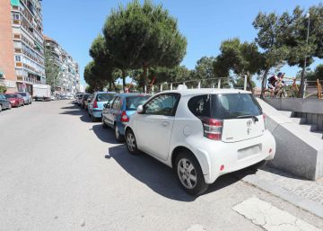 La grúa municipal se emplea a fondo al sur de Madrid Río