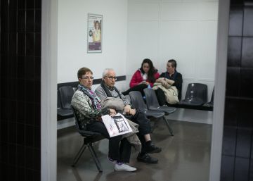 Les dones viuen més anys que els homes però pitjor, segons Salut