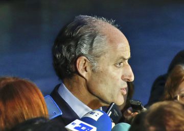 La juez decidirá si manda a Camps al banquillo tras interrogar a un policía y a un interventor