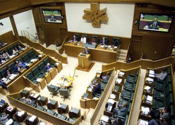 El Parlamento vasco respalda a Urkullu y Sánchez para culminar el Estatuto y acercar a los presos
