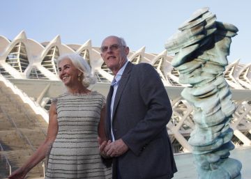 Valencia acoge seis grandes esculturas de Tony Cragg