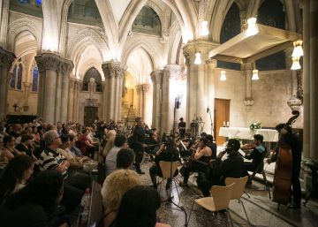 Con los chelos y los violines a otra parte