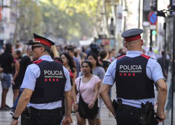 Els Mossos busquen un home acusat de llançar la seva parella des d’un segon pis a Badalona