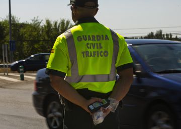 De coche de delincuente a patrulla de la Guardia Civil