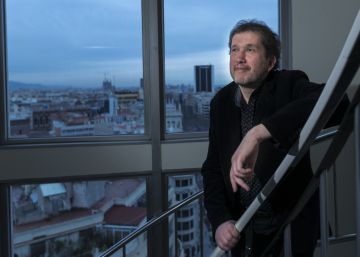 Enciclopèdia editarà el Sant Jordi de novel·la fins al 2020