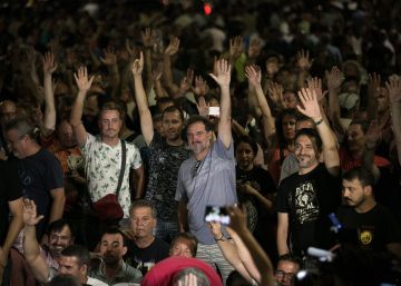 Los taxistas de Barcelona piden disculpas a la ciudad y prevén un día gratuito