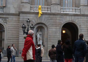 Identificat un guàrdia civil quan anava a retirar llaços grocs a Tarragona