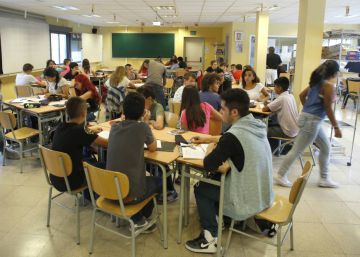 Los alumnos repetidores caen a su nivel más bajo, pero aún son el 30%