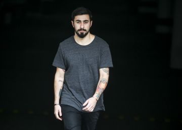 Cantautores y raperos sostienen el verano
