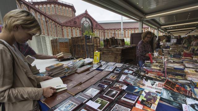 Book market in Sant Antoni neighborhood.