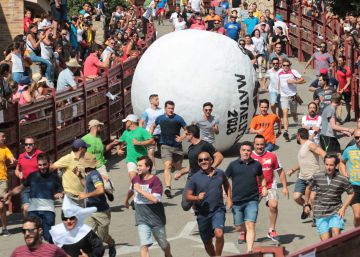 El pueblo que organiza el ‘boloencierro’ estudia obligar a usar casco