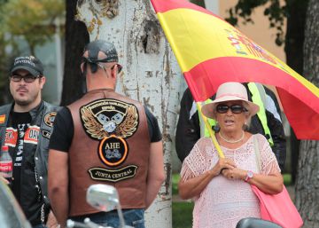 El alcalde de Brunete, en un ‘homenaje a los caídos’ organizado por grupos de moteros