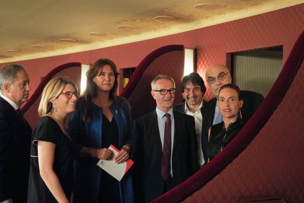 Artadi, Borràs, Guirao, Batet y Alemany, momentos antes de comenzar la función.
