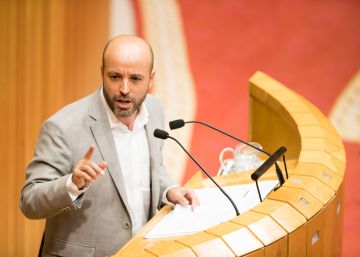 La oposición carga contra los recortes y las privatizaciones en la sanidad