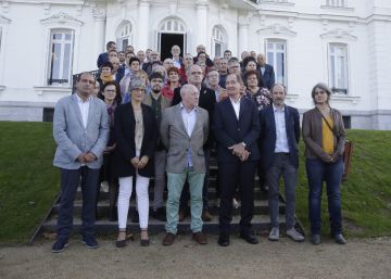 Currin se despide pidiendo soluciones para “los presos políticos de ETA”