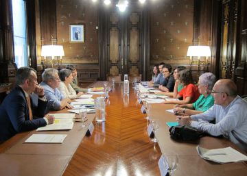 Gobierno y Generalitat pactan reactivar parcialmente la ley catalana antidesahucios