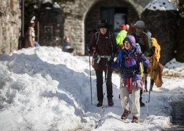 Cientos de vecinos de Lugo siguen sin luz a causa de la nieve