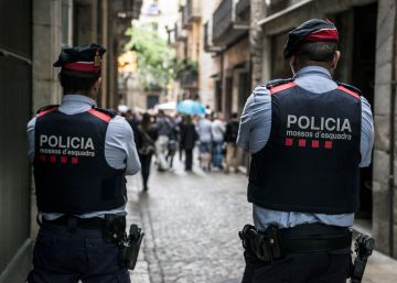Detenido un policía nacional por asesinar a su mujer en un piso de Olot