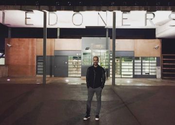 Pep Guardiola fa una xerrada a Lledoners i saluda els polítics presos