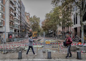 La carpa provisional del mercado de Sant Antoni, a punto de desaparecer
