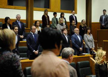 El Parlamento vasco homenajea al dirigente de HB Santiago Brouard, asesinado por los GAL en 1984